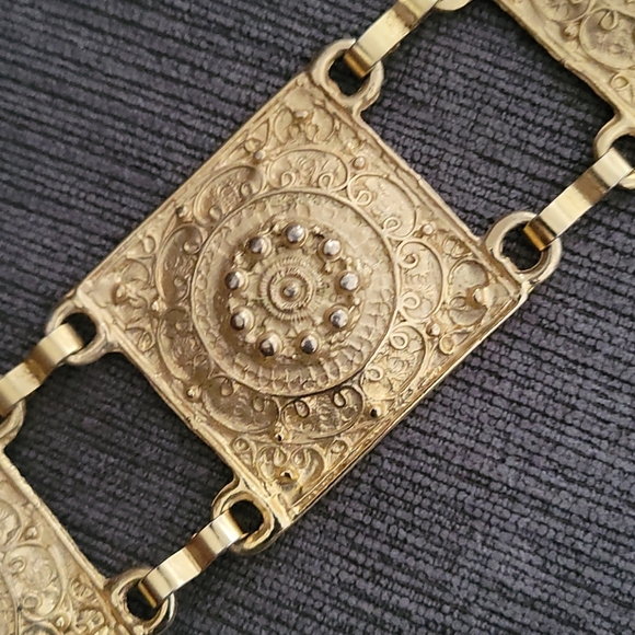 Accessories - Vintage Gold Tone Belt